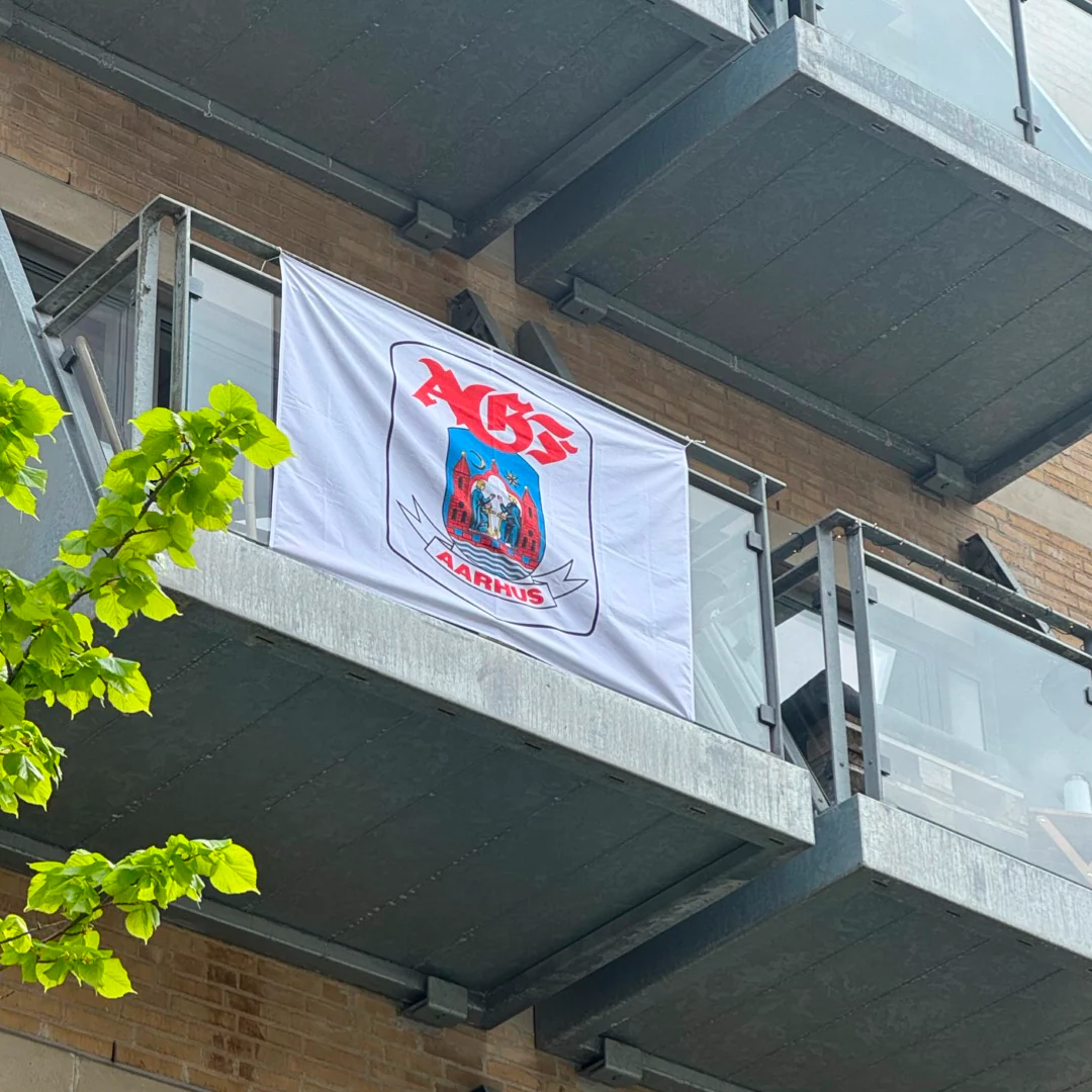 AGF Flag Med Snor m. Våbenskjold 100x150cm